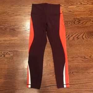 Lululemon size 6 Wunder Under leggings